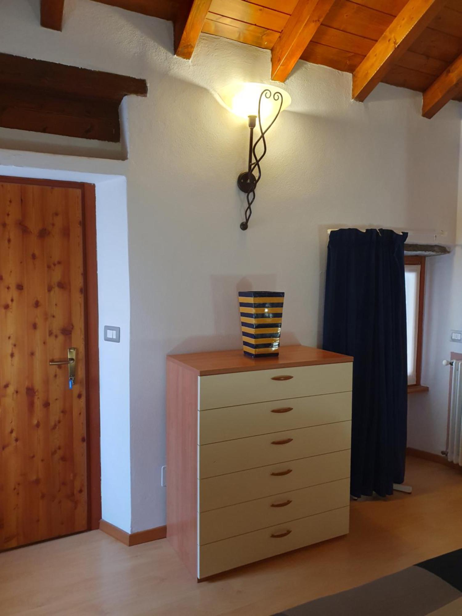 Appartamenti Vacanze E Camere Roccetta Fiorita Pettenasco Szoba fotó